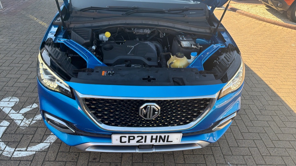 MG HS 1.5 T-GDI Exclusive 5dr DCT Petrol Hatchback - Image 8