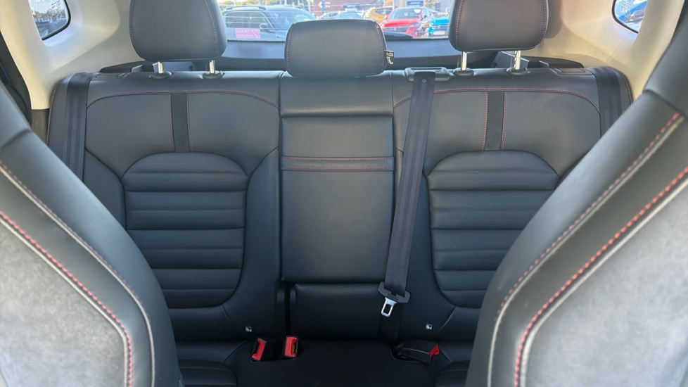MG HS 1.5 T-GDI Exclusive 5dr DCT Petrol Hatchback - Image 15