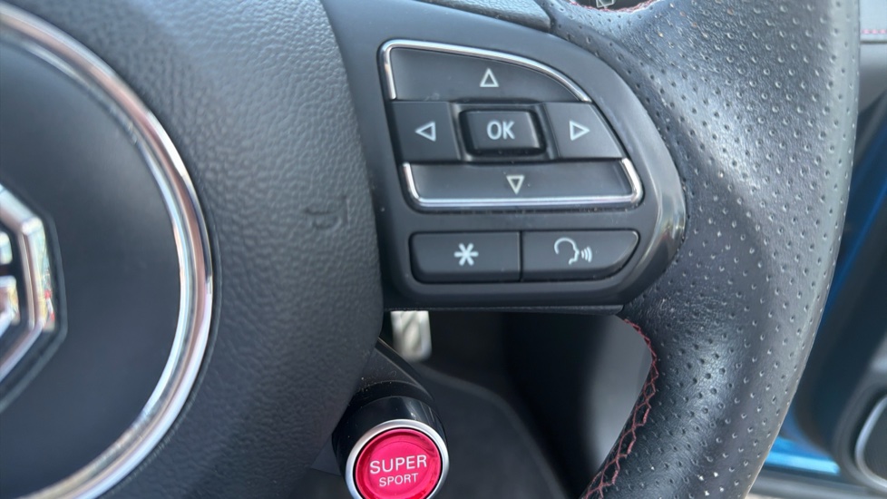 MG HS 1.5 T-GDI Exclusive 5dr DCT Petrol Hatchback - Image 28