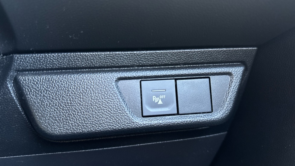 Dacia Sandero Stepway 1.0 TCe Expression 5dr Petrol Hatchback - Image 28
