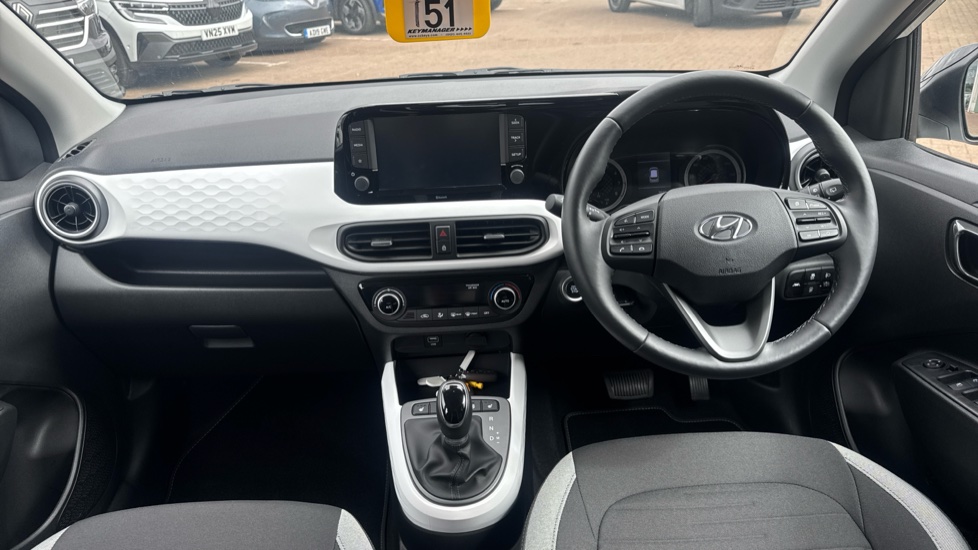 Hyundai i10 1.0 MPi Premium 5dr Auto Petrol Hatchback - Image 10