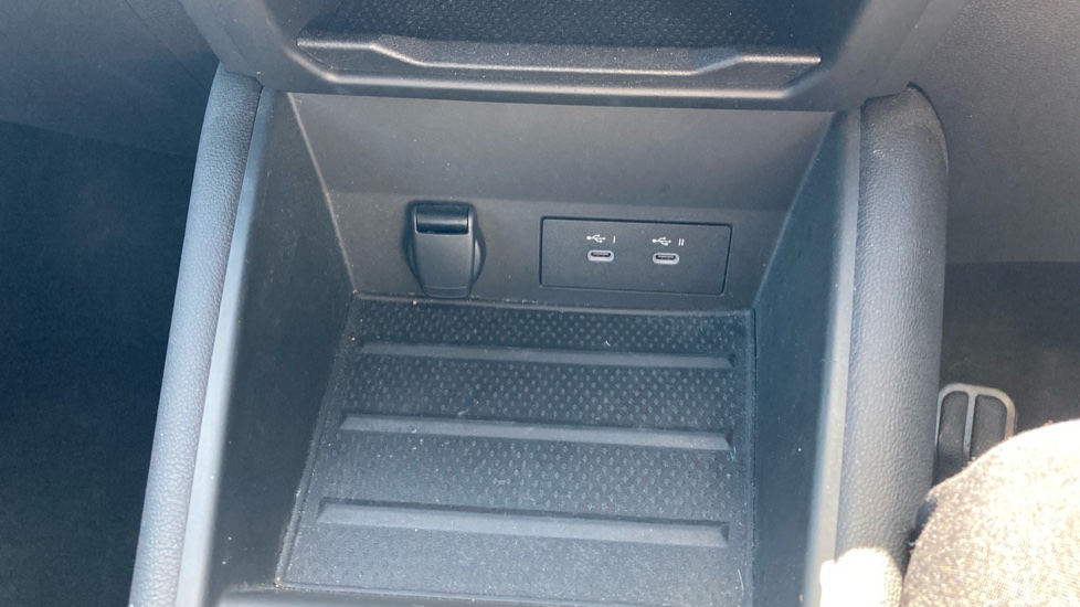 Renault Symbioz 1.6 E-Tech FHEV 145 Techno Esprit Alpine 5dr Auto Hybrid Estate - Image 44