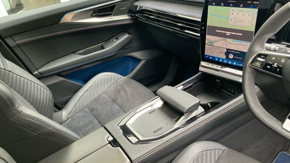 Renault Rafale E-Tech FHEV Iconic Esprit Alpine 5dr Auto 4C Hybrid Estate - Image 14