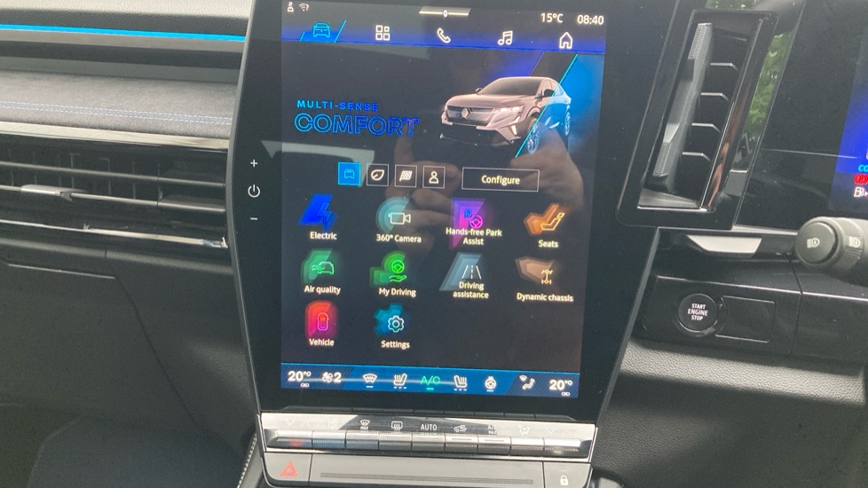 Renault Rafale E-Tech FHEV Iconic Esprit Alpine 5dr Auto 4C Hybrid Estate - Image 25
