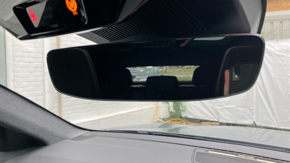 Renault Rafale E-Tech FHEV Iconic Esprit Alpine 5dr Auto 4C Hybrid Estate - Image 39
