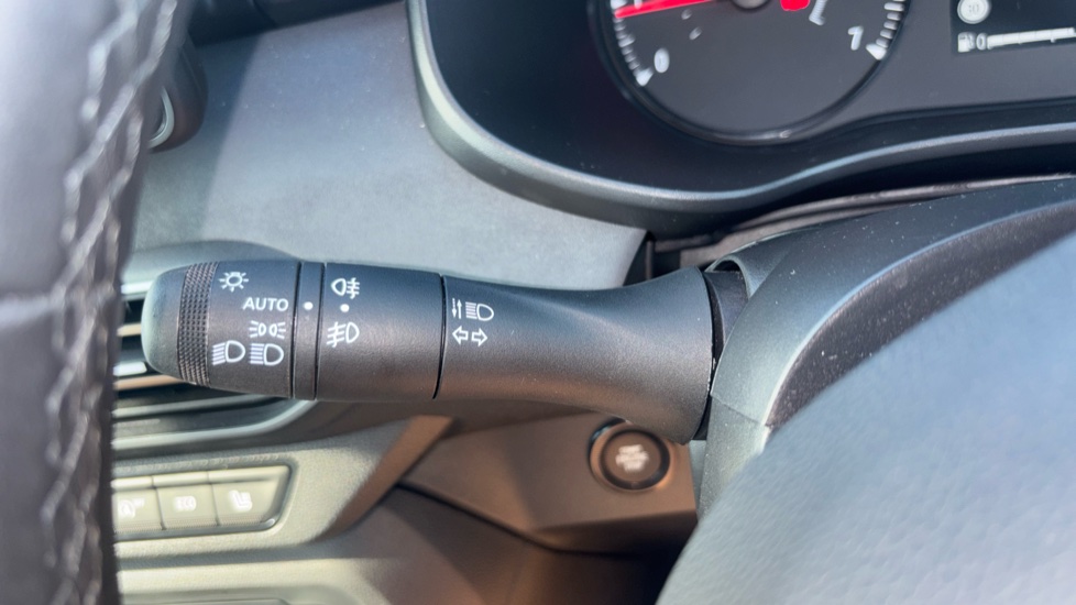 Dacia Sandero Stepway 1.0 TCe Extreme 5dr CVT Petrol Hatchback - Image 27