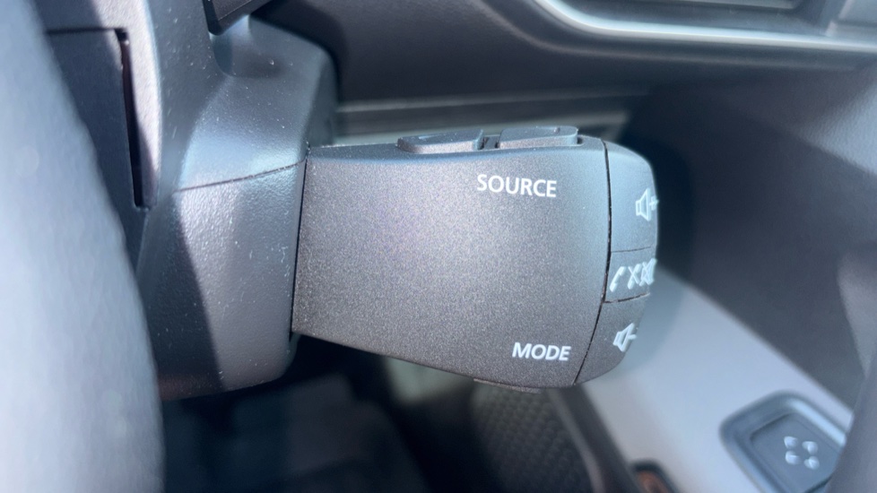 Dacia Sandero Stepway 1.0 TCe Extreme 5dr CVT Petrol Hatchback - Image 29