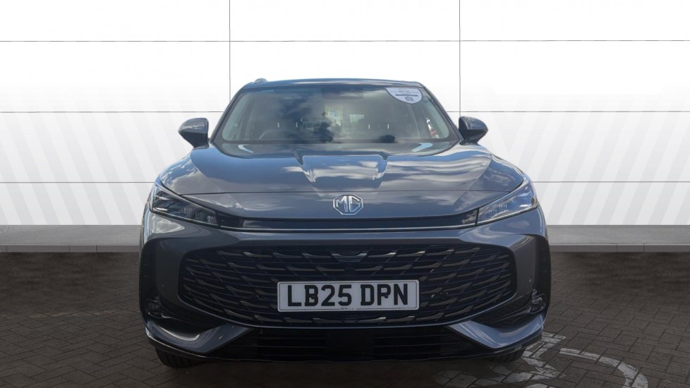 MG HS 1.5 T-GDI Trophy 5dr DCT Petrol Hatchback - Image 3