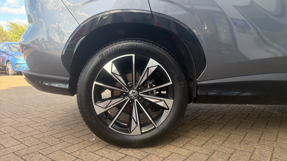 MG HS 1.5 T-GDI Trophy 5dr DCT Petrol Hatchback - Image 7