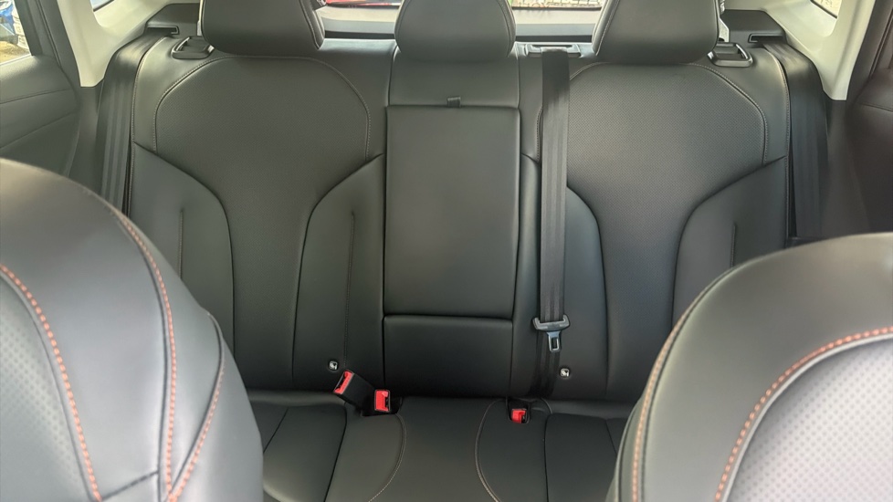 MG HS 1.5 T-GDI Trophy 5dr DCT Petrol Hatchback - Image 15