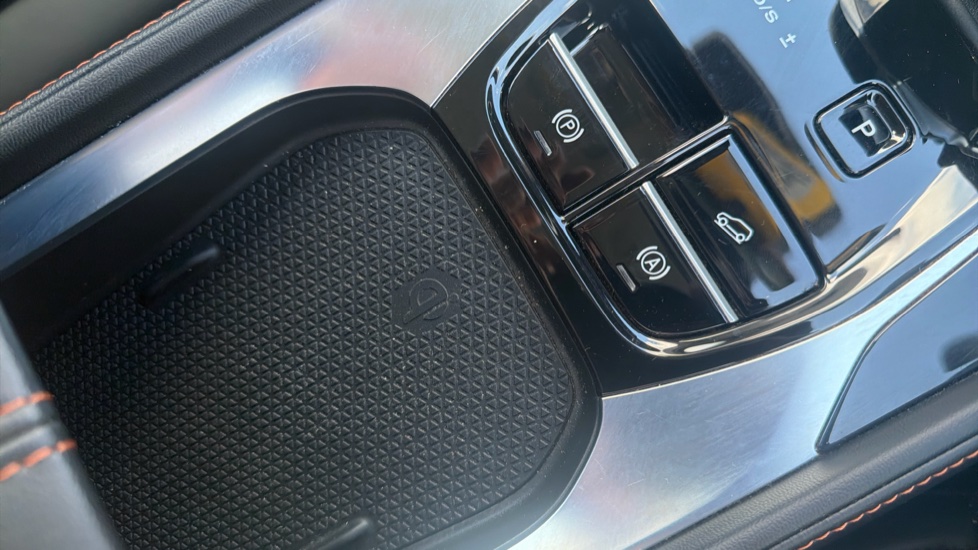 MG HS 1.5 T-GDI Trophy 5dr DCT Petrol Hatchback - Image 21