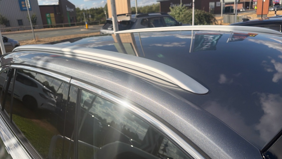 MG HS 1.5 T-GDI Trophy 5dr DCT Petrol Hatchback - Image 31