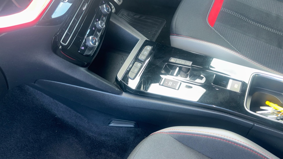 Vauxhall Mokka 100kW GS Line 50kWh 5dr Auto Electric Hatchback - Image 13