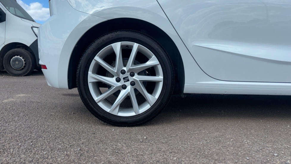SEAT Ibiza 1.0 TSI 95 FR 5dr Petrol Hatchback - Image 7