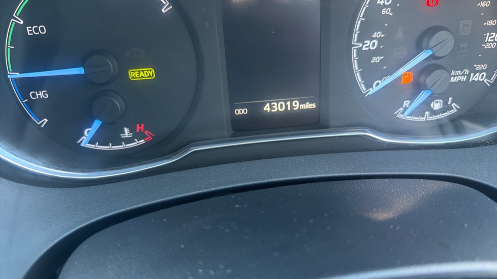 Toyota Yaris 1.5 Hybrid Excel 5dr CVT Hybrid Hatchback - Image 27