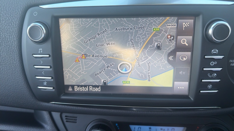 Toyota Yaris 1.5 Hybrid Excel 5dr CVT Hybrid Hatchback - Image 34