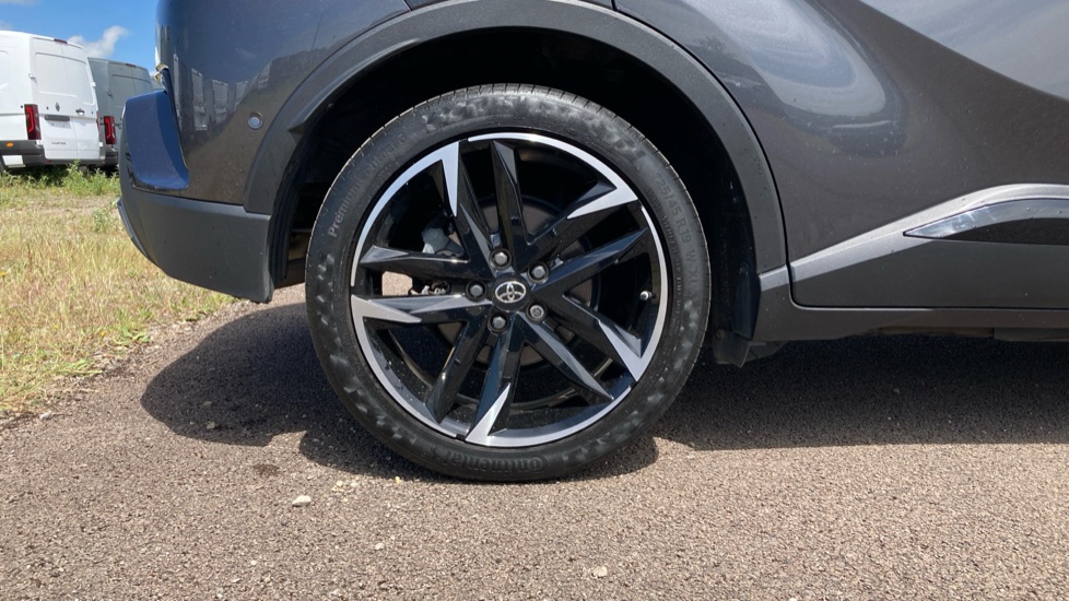 Toyota C-HR 1.8 Hybrid GR Sport 5dr CVT Hybrid Hatchback - Image 7