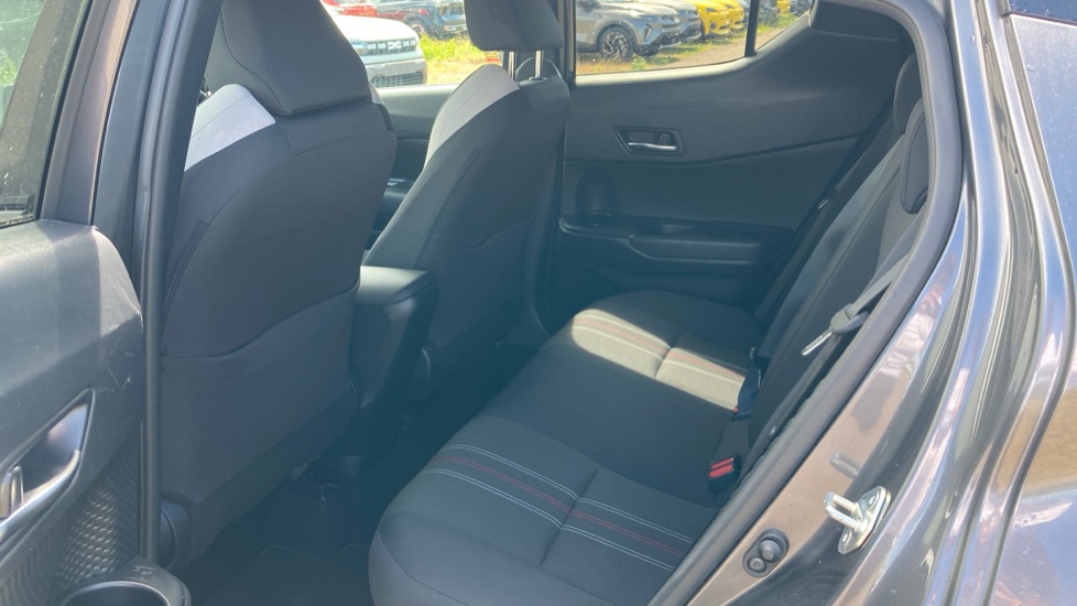 Toyota C-HR 1.8 Hybrid GR Sport 5dr CVT Hybrid Hatchback - Image 16