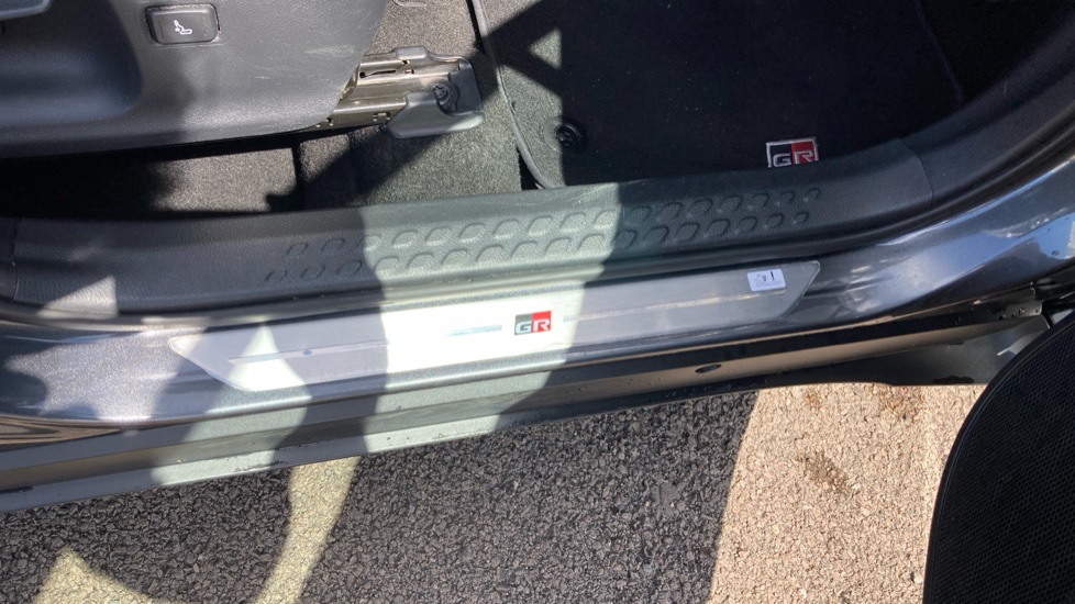Toyota C-HR 1.8 Hybrid GR Sport 5dr CVT Hybrid Hatchback - Image 41
