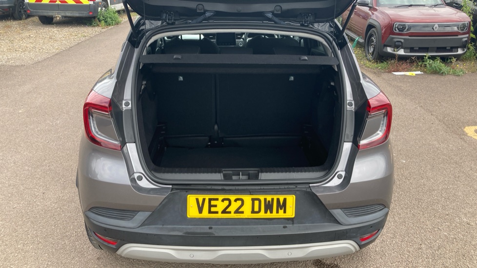 Renault Captur 1.0 TCE 90 Iconic Edition 5dr Petrol Hatchback - Image 4