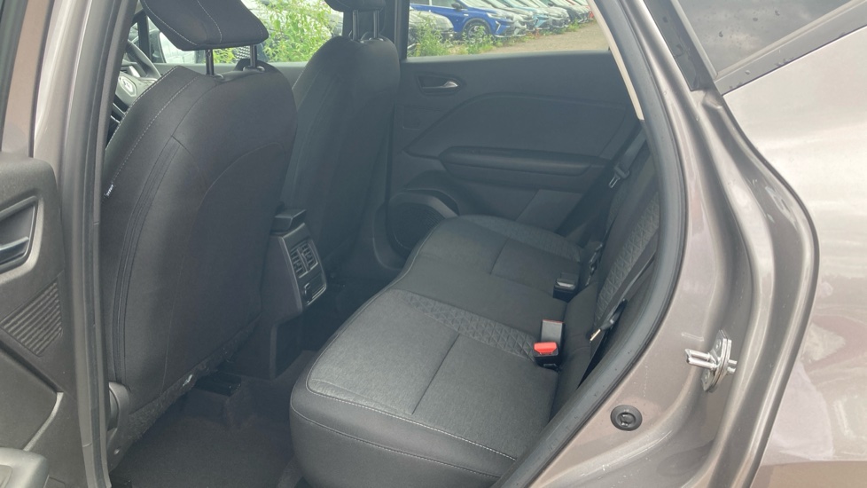 Renault Captur 1.0 TCE 90 Iconic Edition 5dr Petrol Hatchback - Image 16