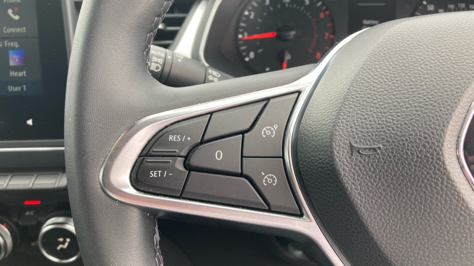 Renault Captur 1.0 TCE 90 Iconic Edition 5dr Petrol Hatchback - Image 25