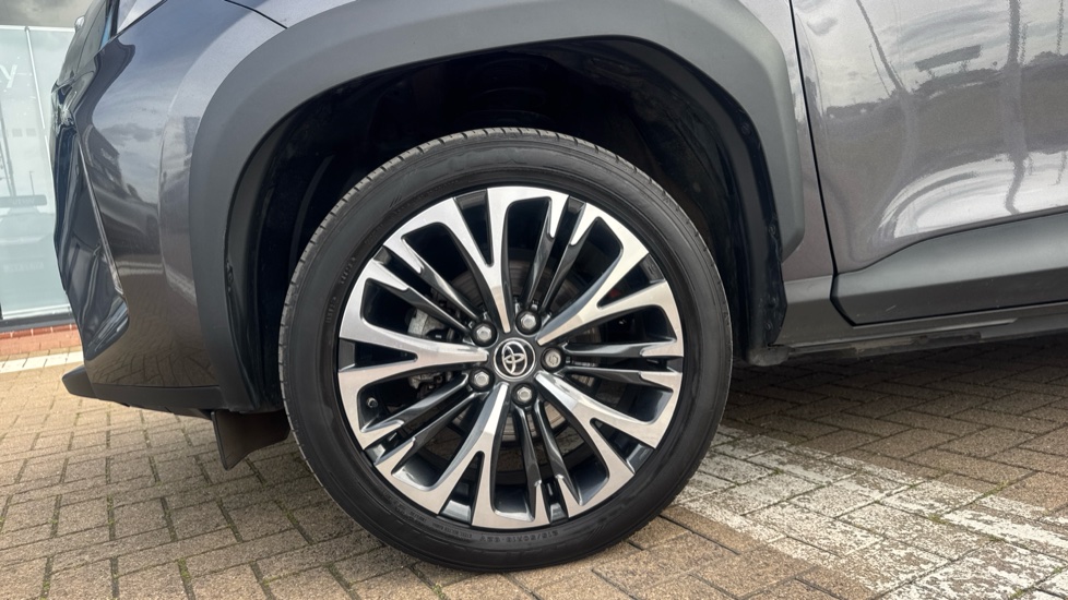 Toyota Yaris Cross 1.5 Hybrid Excel 5dr CVT Hybrid Estate - Image 7