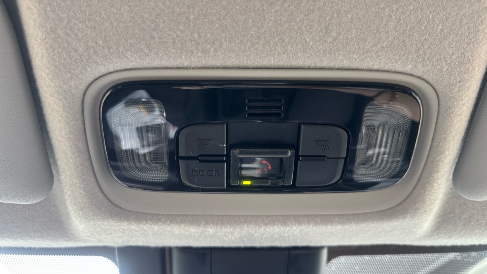 Toyota Yaris Cross 1.5 Hybrid Excel 5dr CVT Hybrid Estate - Image 24