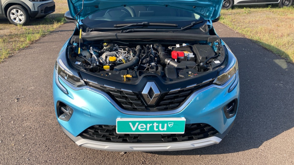 Renault Captur 1.3 TCE 130 S Edition 5dr EDC Petrol Hatchback - Image 8