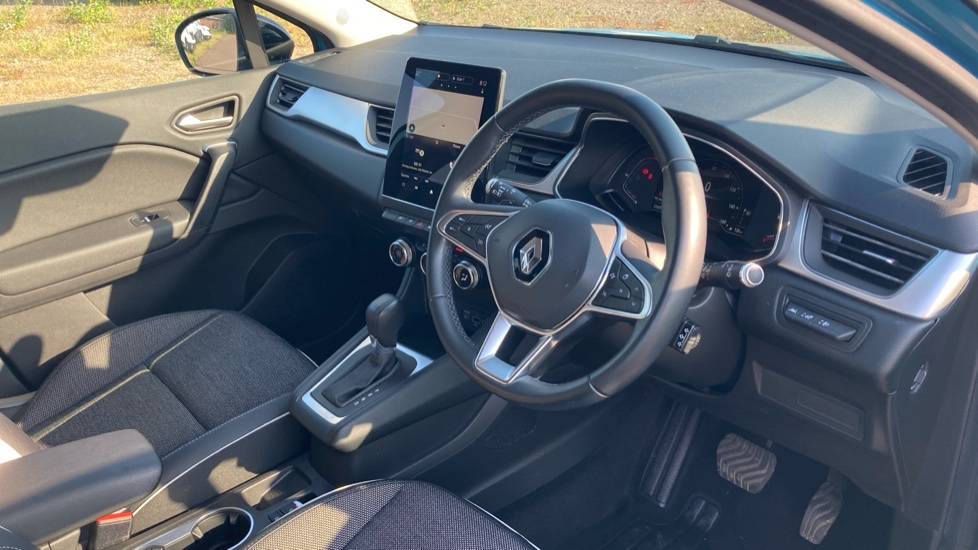 Renault Captur 1.3 TCE 130 S Edition 5dr EDC Petrol Hatchback - Image 11