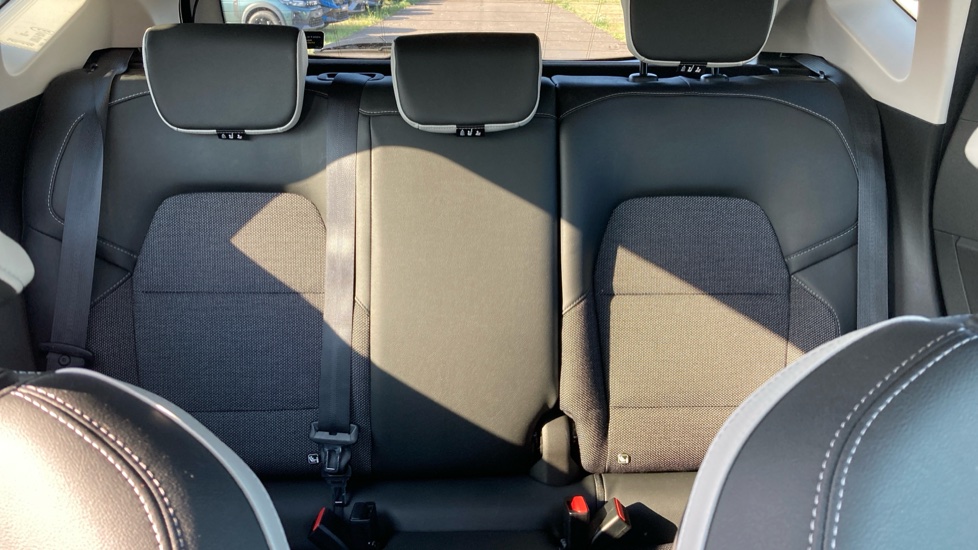Renault Captur 1.3 TCE 130 S Edition 5dr EDC Petrol Hatchback - Image 15