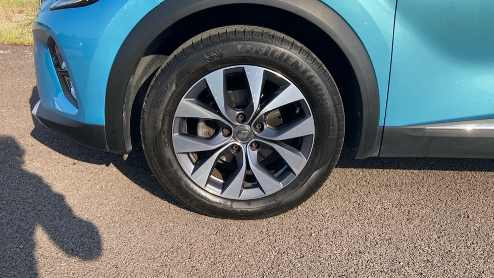 Renault Captur 1.3 TCE 130 S Edition 5dr EDC Petrol Hatchback - Image 38