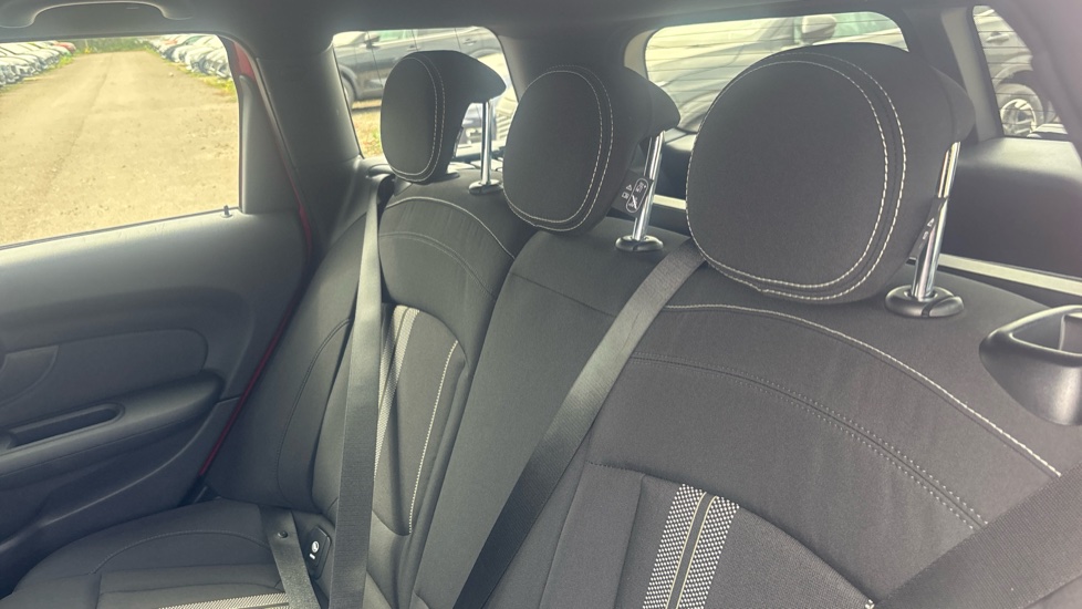 MINI Clubman 1.5 Cooper Sport 6dr Auto Petrol Estate - Image 24