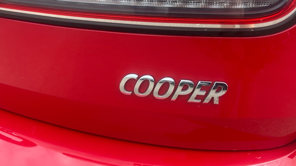 MINI Clubman 1.5 Cooper Sport 6dr Auto Petrol Estate - Image 27