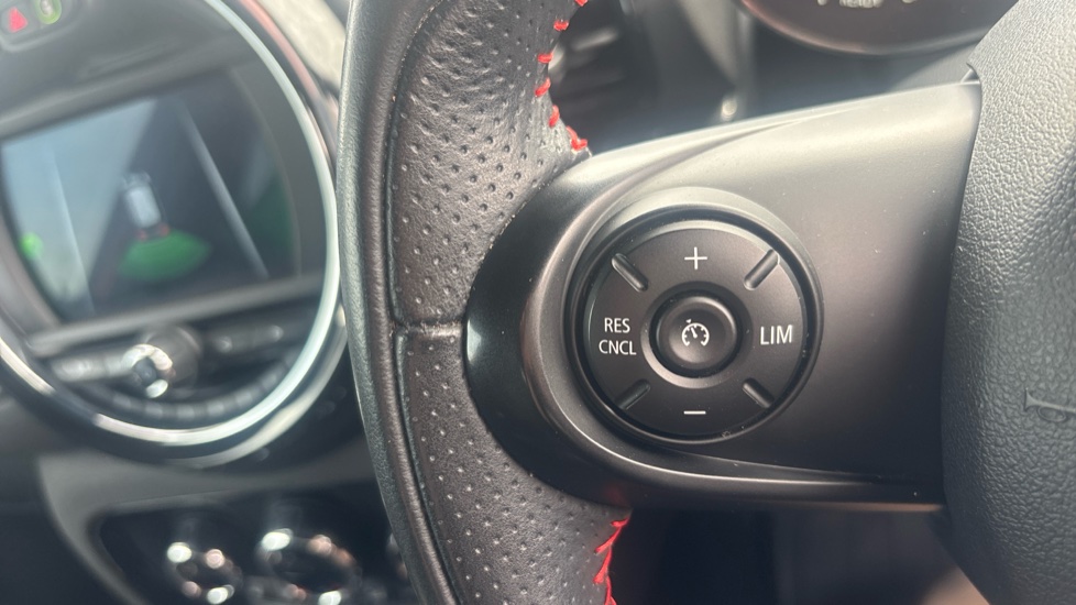 MINI Clubman 1.5 Cooper Sport 6dr Auto Petrol Estate - Image 38
