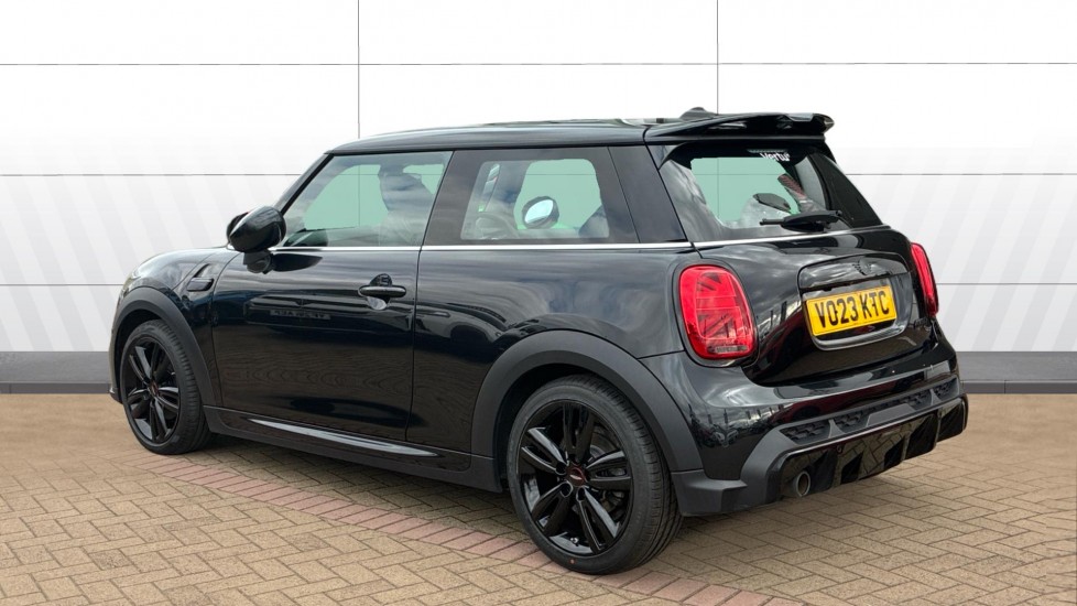 MINI Hatchback 1.5 Cooper Sport 3dr Auto [Comfort/Nav Pack] Petrol Hatchback - Image 2