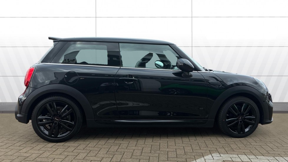 MINI Hatchback 1.5 Cooper Sport 3dr Auto [Comfort/Nav Pack] Petrol Hatchback - Image 5