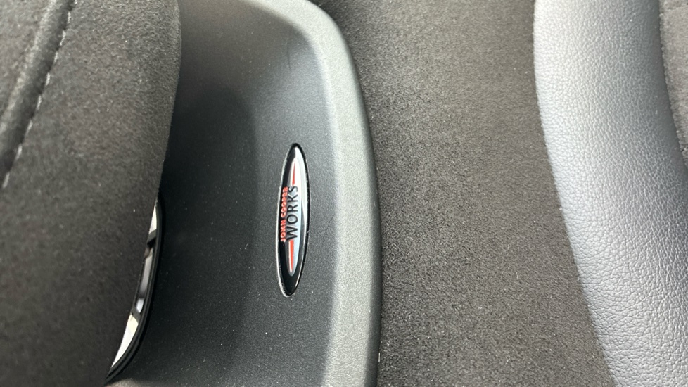 MINI Hatchback 1.5 Cooper Sport 3dr Auto [Comfort/Nav Pack] Petrol Hatchback - Image 28