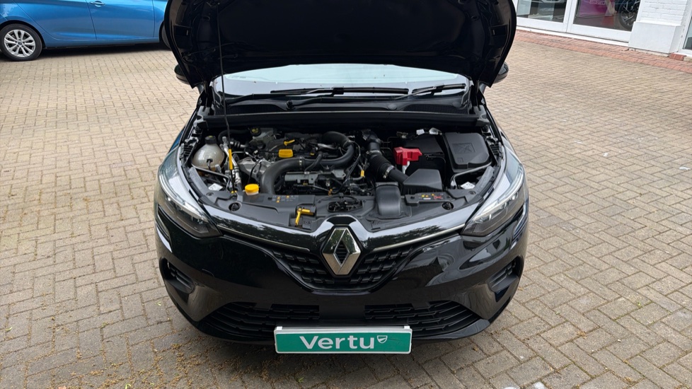 Renault Clio 1.0 TCe 90 Evolution 5dr Petrol Hatchback - Image 8