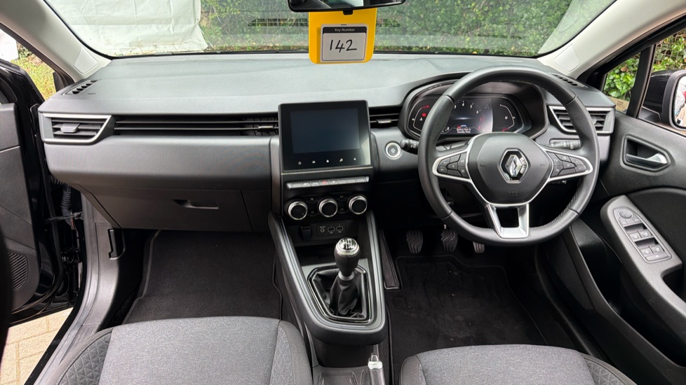 Renault Clio 1.0 TCe 90 Evolution 5dr Petrol Hatchback - Image 10