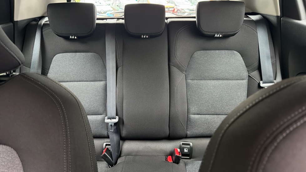 Renault Clio 1.0 TCe 90 Evolution 5dr Petrol Hatchback - Image 15