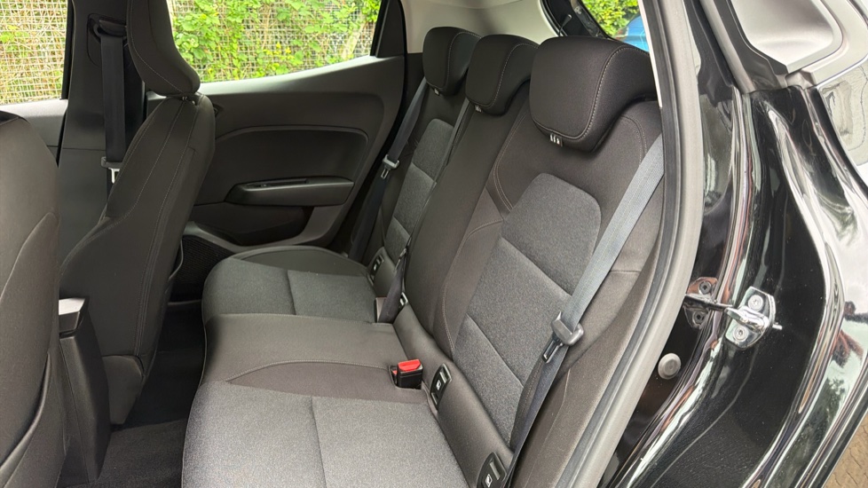 Renault Clio 1.0 TCe 90 Evolution 5dr Petrol Hatchback - Image 16