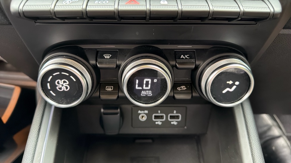 Renault Clio 1.0 TCe 90 Evolution 5dr Petrol Hatchback - Image 30