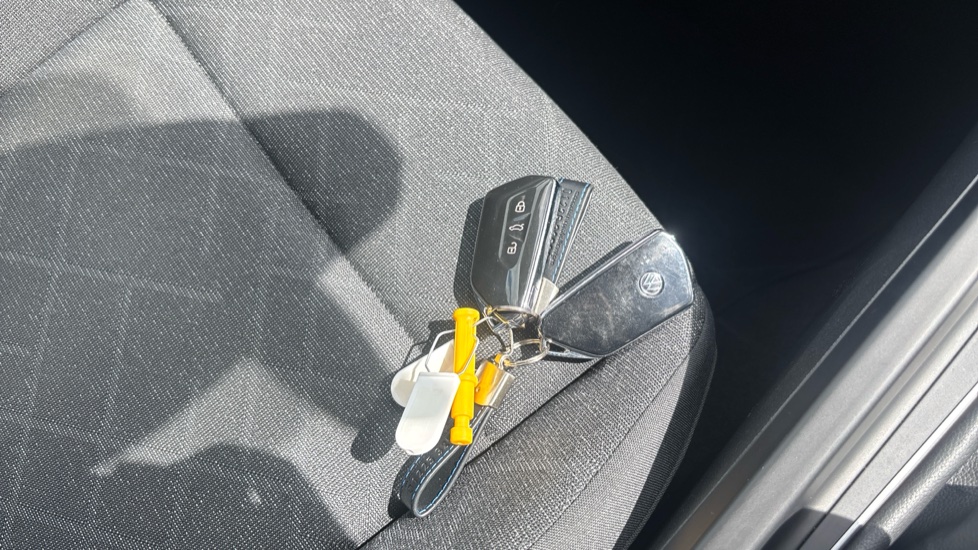 Volkswagen Golf 1.5 TSI 150 Life 5dr Petrol Hatchback - Image 20