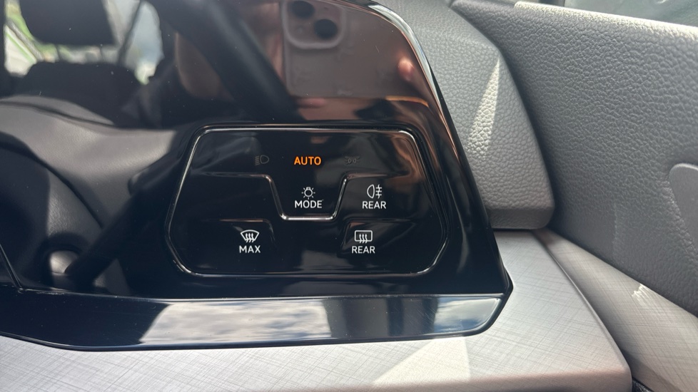 Volkswagen Golf 1.5 TSI 150 Life 5dr Petrol Hatchback - Image 25