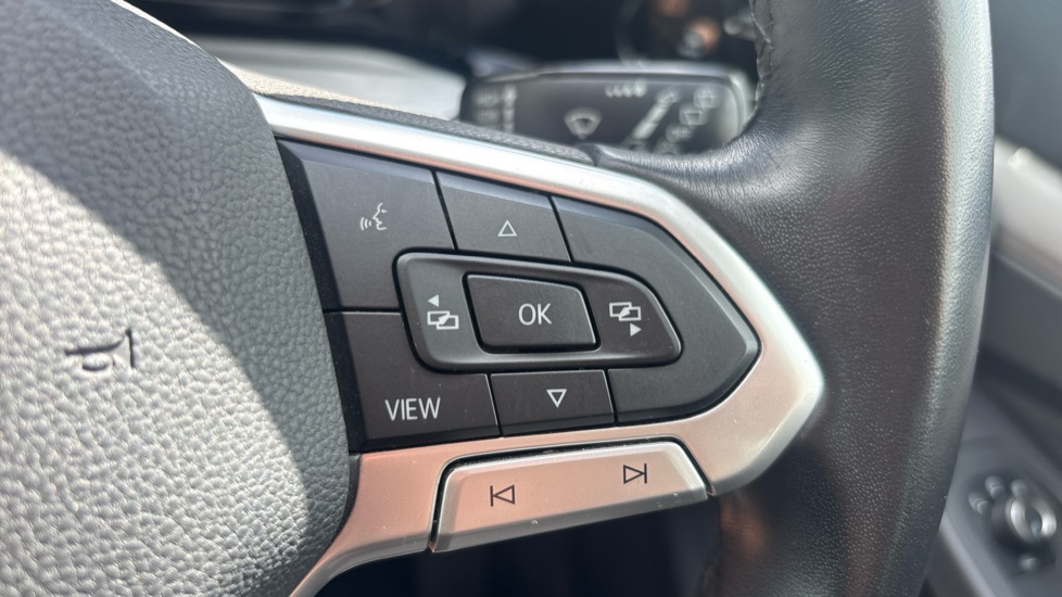 Volkswagen Golf 1.5 TSI 150 Life 5dr Petrol Hatchback - Image 27