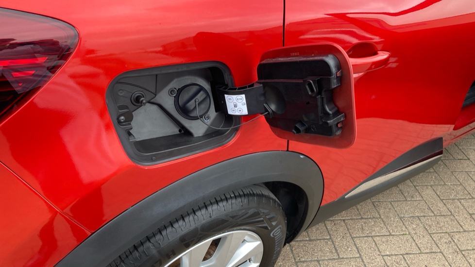 Renault Captur 1.0 TCE 100 Iconic 5dr Petrol Hatchback - Image 34