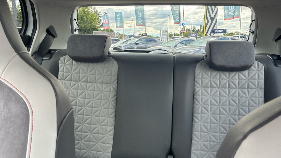 Volkswagen Up 1.0 65PS Beats 5dr Petrol Hatchback - Image 15