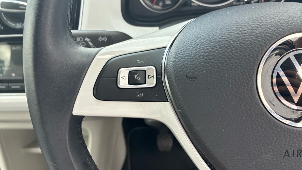 Volkswagen Up 1.0 65PS Beats 5dr Petrol Hatchback - Image 28