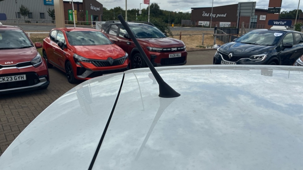 Volkswagen Up 1.0 65PS Beats 5dr Petrol Hatchback - Image 33
